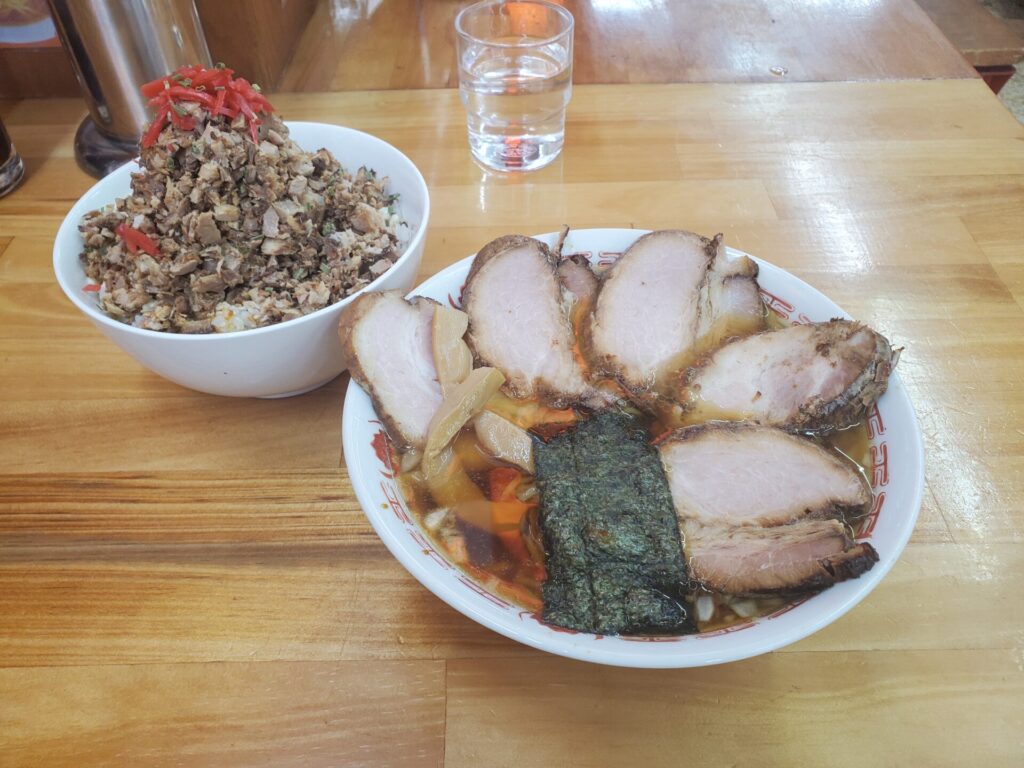 醤家チャーシューメンと家屋丼